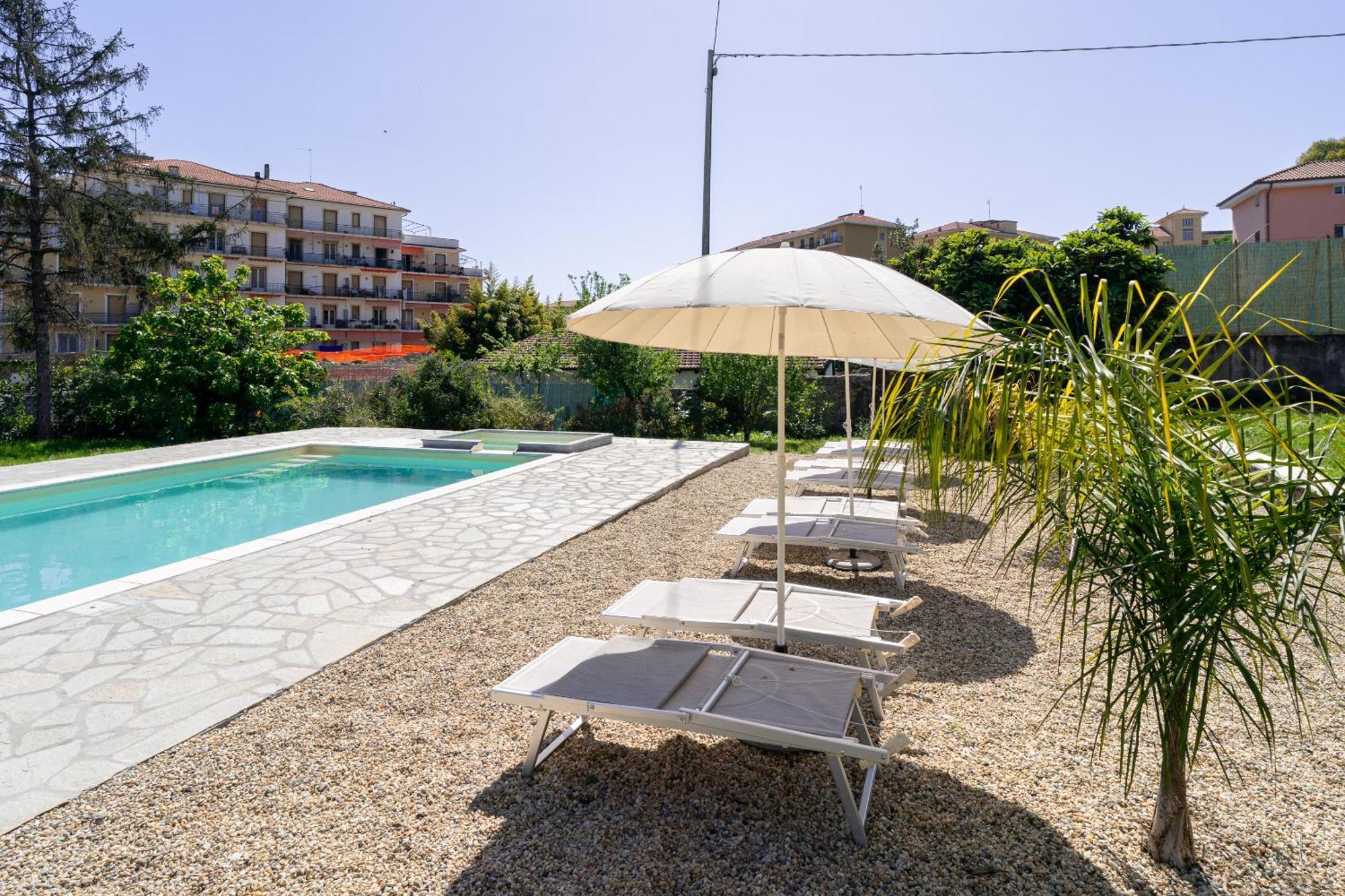 Il Gattino Di Porto - Apt 6 - Monolocale Terrazzo Piscina Імперія Екстер'єр фото